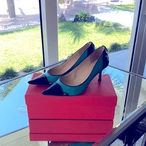 Bluemulti 2 in pump navy and turquoise leather great condition no marks on heels